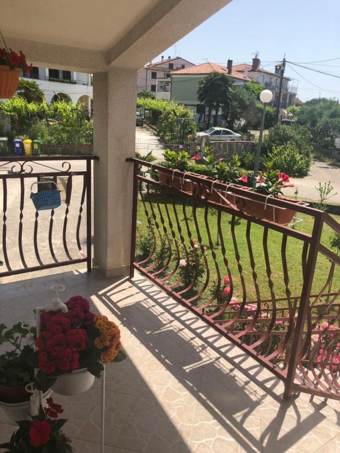 Apartman Sara Rovinj Exteriör bild